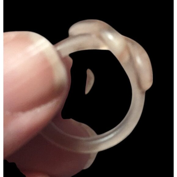 Translucent Tan Knotted Fashion Ring Size 6 1/2 - Picture 3 of 14